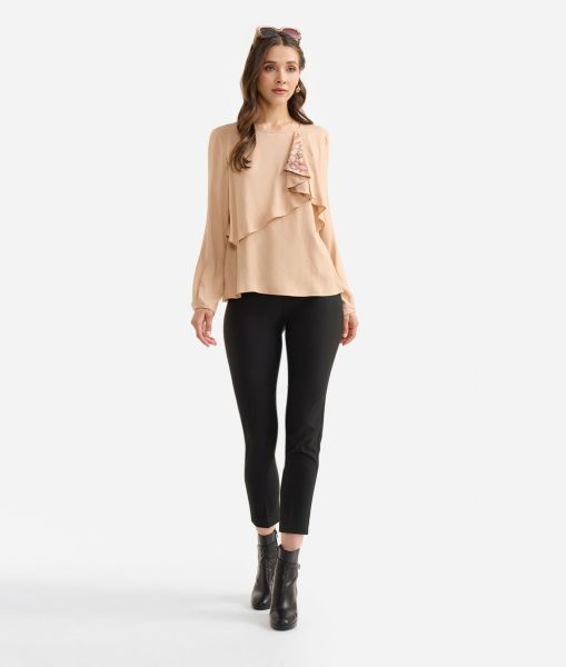 Women Knitwears, Shirts & Tops Alviero Martini Mega Sale Eco-Recycled Viscose Blouse With Flounce Camel