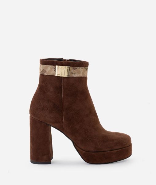 Alviero Martini Custom Suede Ankle Boots With Square Toe Hazelnut Women Boots & Booties